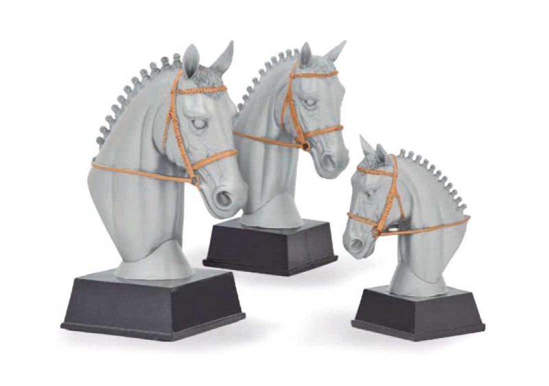 Trofej kůň 26057